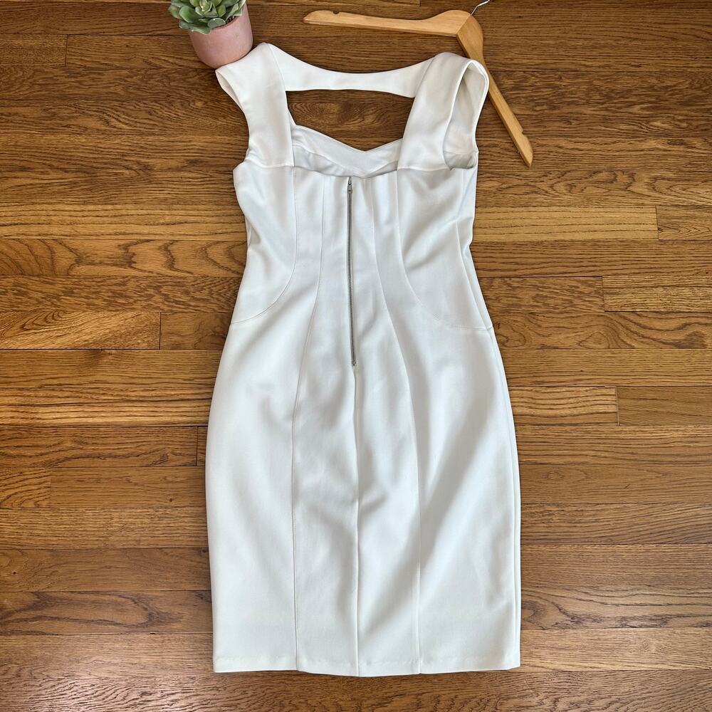 Bosoton Proper White Sweetheart Neckline Sheath Dress - Picture 6 of 7